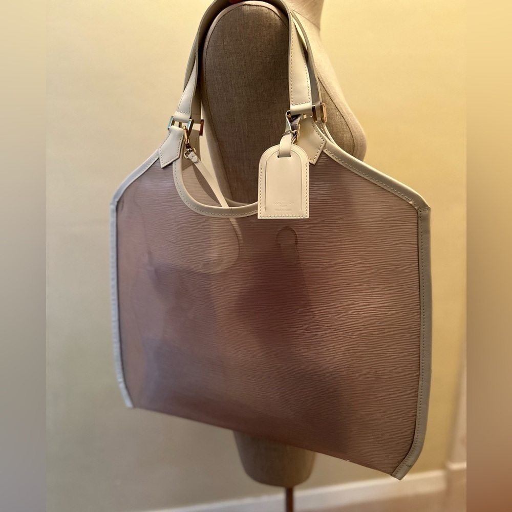 LOUIS VUITTON epi plage vinyl shoulder bag in clear white - Picture 16 of 16